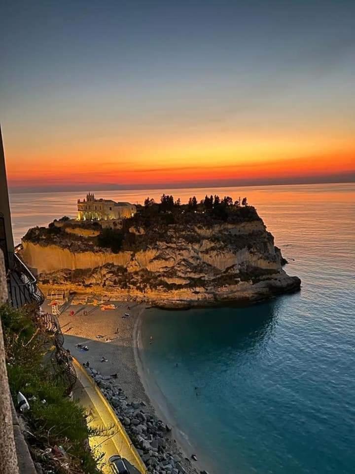 Il Tramonto Capo Vaticano *