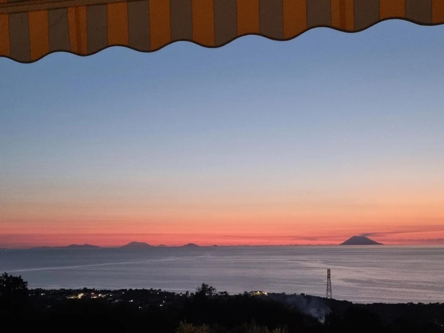 Il Tramonto Capo Vaticano Apartment Tropea