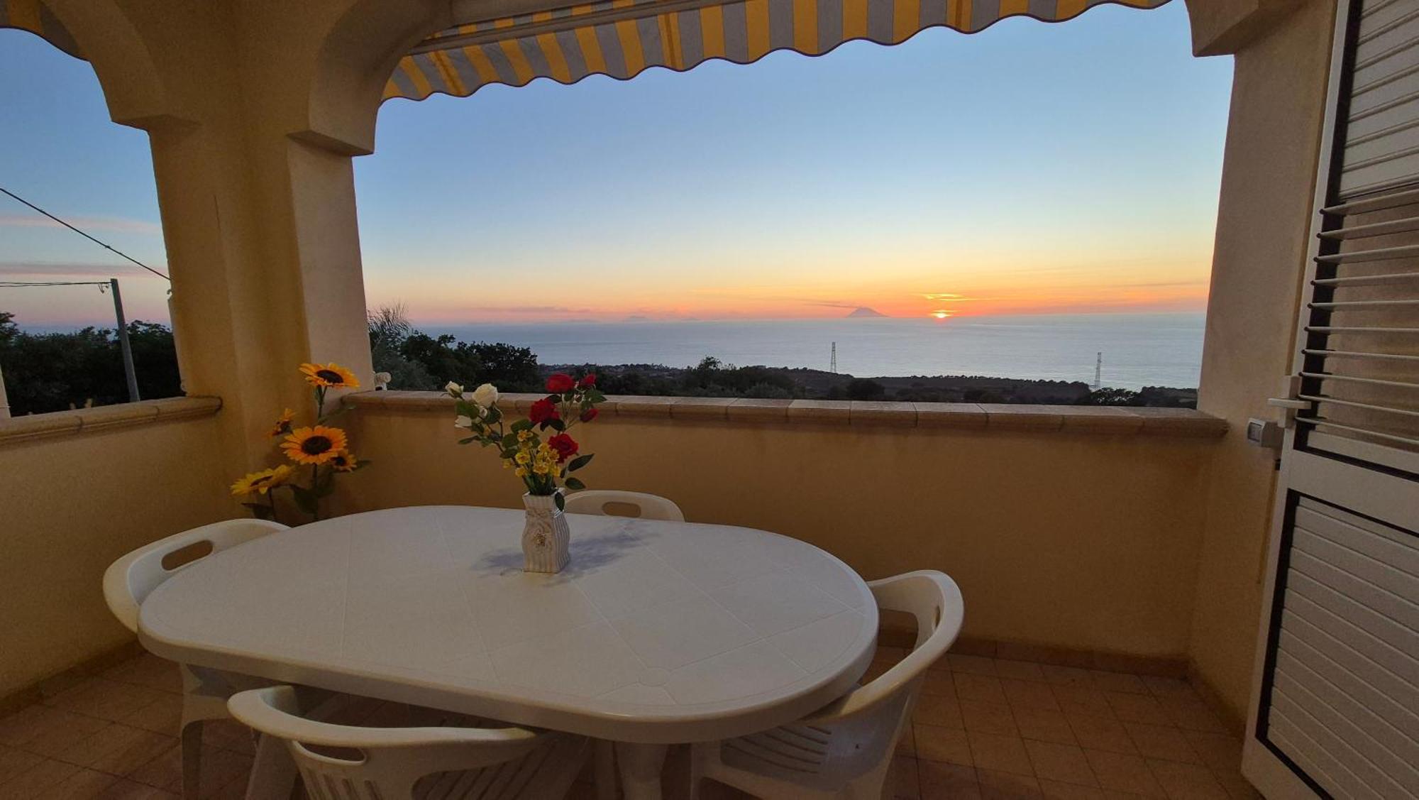 Il Tramonto Capo Vaticano Apartment